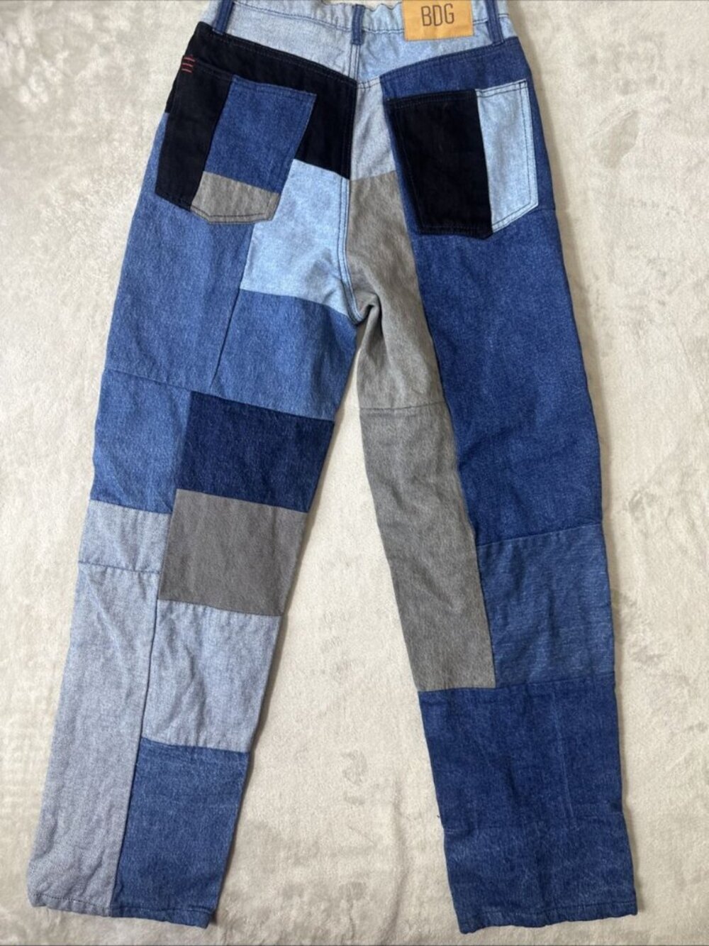 BDG high rise baggy patchwork embroidered jeans womens 28 wide leg - Picture 6 of 9
